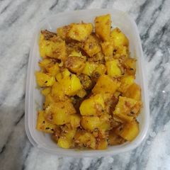 A picture of Achari Aloo.