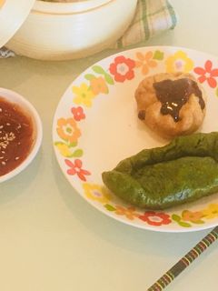 A picture of Momos..two ways.