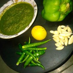 A picture of Capsicum chutney.