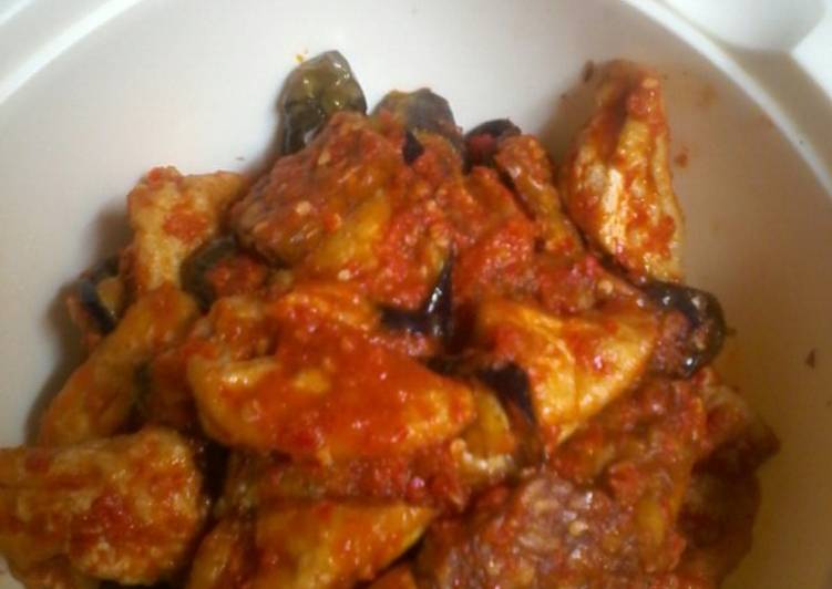 Balado terong, tahu dan tempe Balado terong, tahu dan tempe