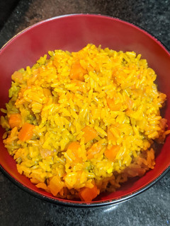 Foto de Arroz com cenoura e cúrcuma