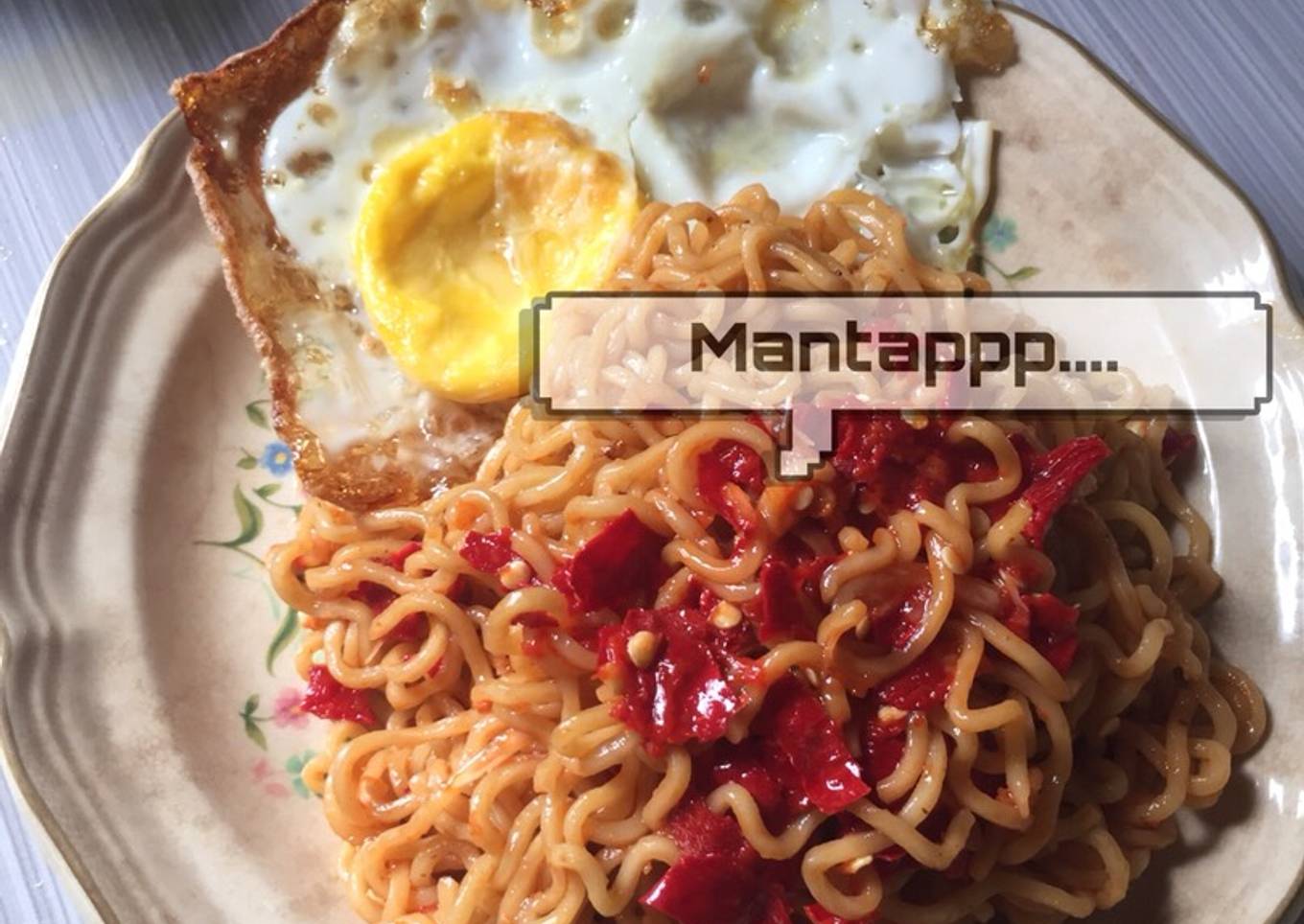 Mie goreng geprek