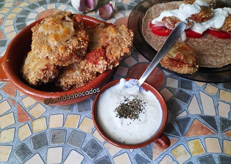 Albóndigas de zanahoria con salsa de yogur