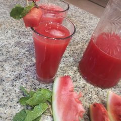 A picture of Water melon cooler.