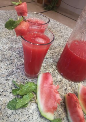A picture of Water melon cooler.