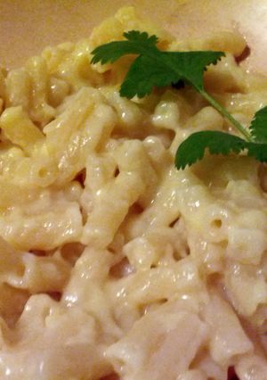 A picture of Dewhurst's Simple Cheese Sauce.
