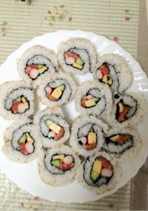 A picture of Amazingly Delicious California Rolls.