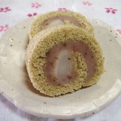 A picture of Cherry Blossom Sweet Bean Paste Roll Cake.