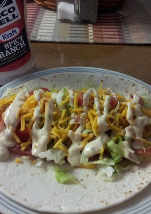 A picture of B LT Ranch Chicken Wrap.
