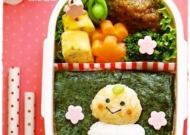 Recipe: Yummy New Year's Charaben Mr. Kagami-mochi Mikan
