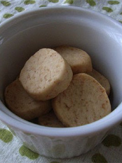 A picture of Macrobiotic Maple Cookies.