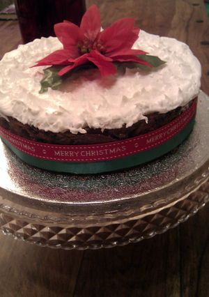 A picture of 'V' Christmas cake.