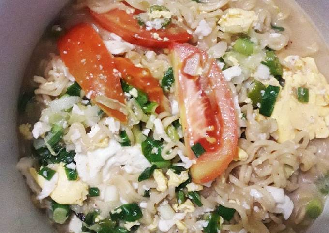 Ternyata begini lho! Bagaimana cara buat Indomie Telur Kuah Pedas dijamin spesial