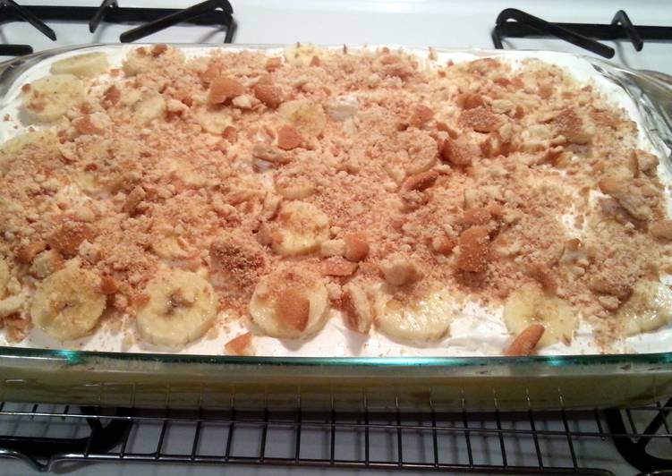 Simple Way to Prepare Delicious Banana Pudding Poke Cake