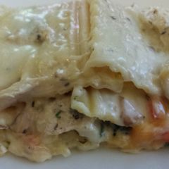 A picture of Alfredo Chicken Lasagna.