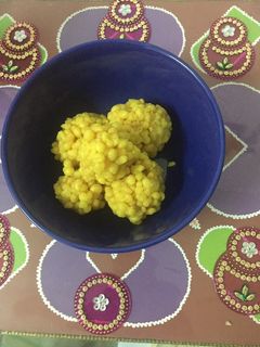 બુંદી ના લાડુ (Boondi Ladoo Recipe in Gujarati) રેસીપી મુખ્ય ફોટો