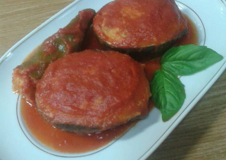 Melanzane e peperoncini ripieni