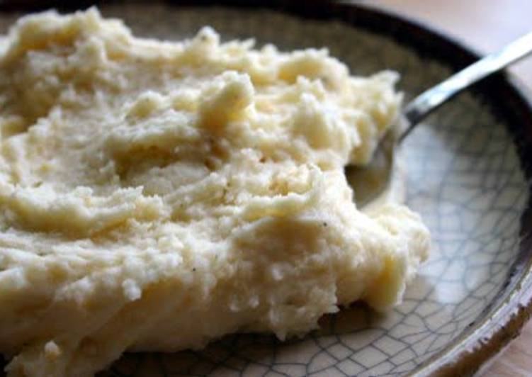 How to Make Speedy Cheese n Garlic Mashed Potatoes