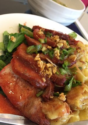 รูปของ เกี๊ยวหมูแดงแห้ง