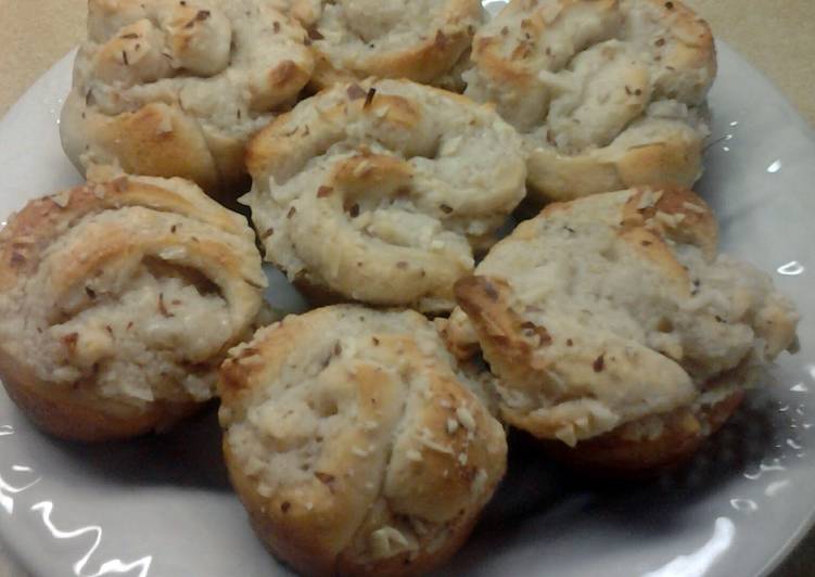 Easy Italian Creme Rolls Easy Italian Creme Rolls