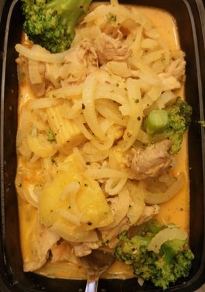 A picture of Diakon Pineapple Curry.
