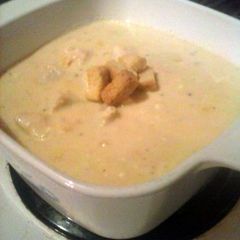 A picture of Brad's creamy cheesey chicken corn chowder.