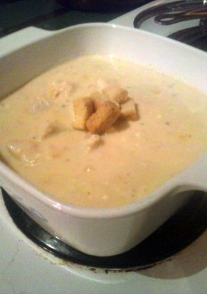 A picture of Brad's creamy cheesey chicken corn chowder.