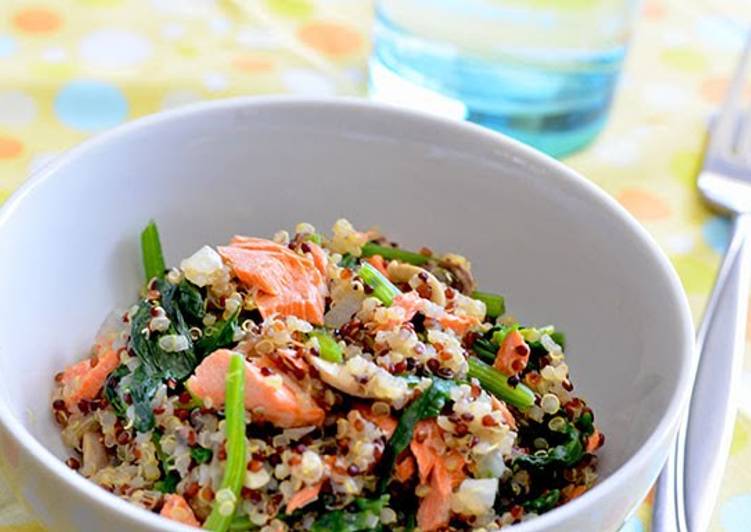 Simple Way to Make Perfect Salmon &amp; Spinach Quinoa (Gluten-Free)