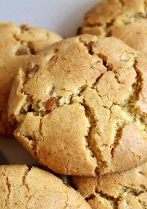 A picture of Brown butter, salted caramel cookies.