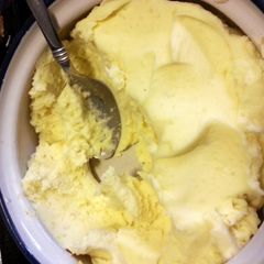 A picture of Cream cheese mashed potatoes.