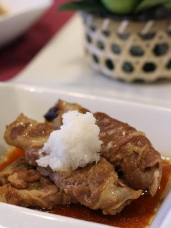 A picture of Eggplant and Pork Rolls.