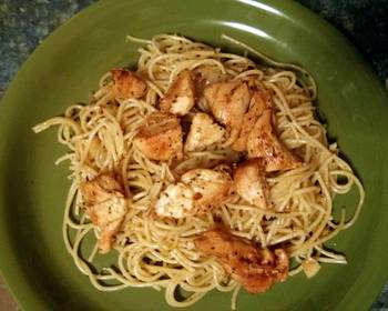 Without Fail Cooking Recipe Spaghetti with olive oil shallots and garlic with grilled chicken Delicious