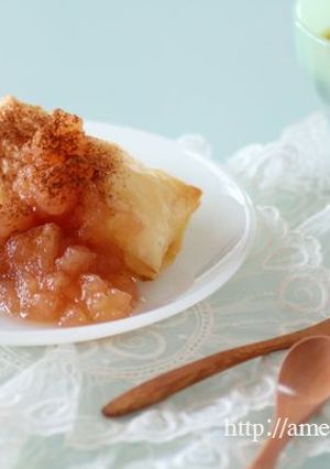 A picture of Easy Apple "Pie" with Homemade Apple Jam.