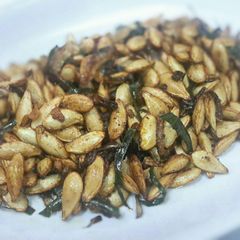 A picture of Pumpkin seeds.