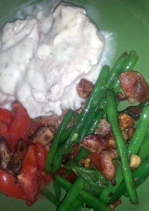 A picture of Tomato Mushroom Sautee.