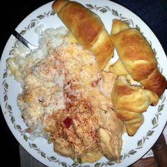 A picture of Queso Chicken.