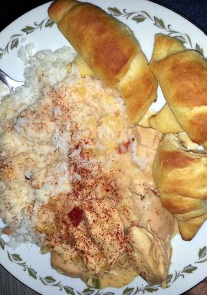 A picture of Queso Chicken.