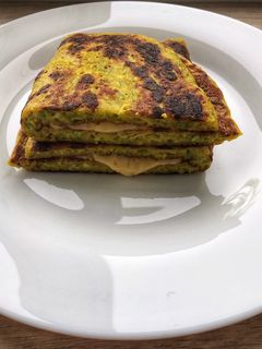 Фото Быстрый, вкусный и питательный завтрак! Кабачковый блин с сыром.