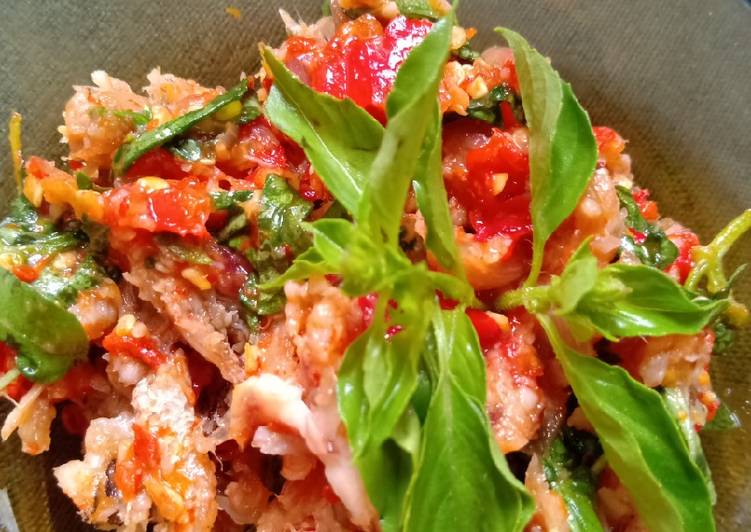 Sambel haruan (ikan gabus)