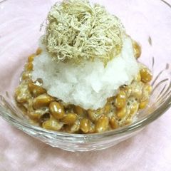 A picture of Grated Daikon Radish with Natto and Shredded Kombu for Dieters.