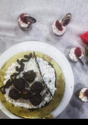 A picture of Strawberry pancake tower.
