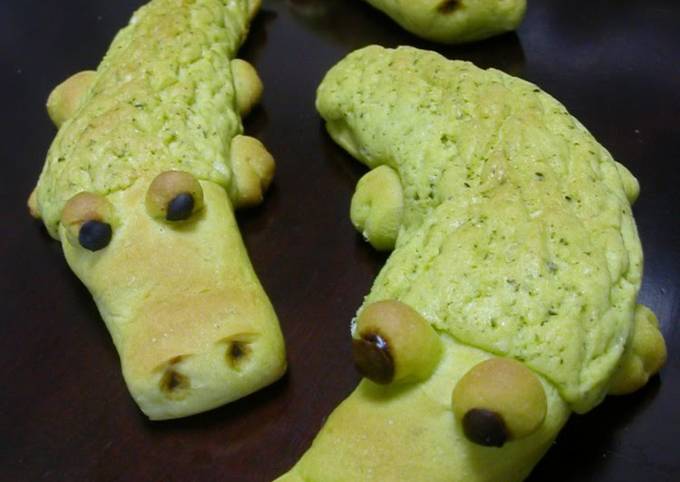 Recipe of Super Quick Homemade Crocodile-Shaped Melon Bread in the Microwave