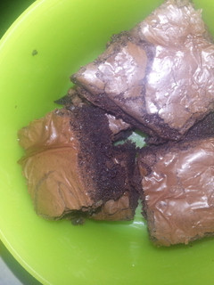 A picture of Fudge Brownies <3.