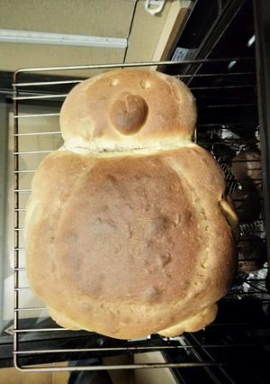Une photo de Brioche pingouin sur une base de pain au lait