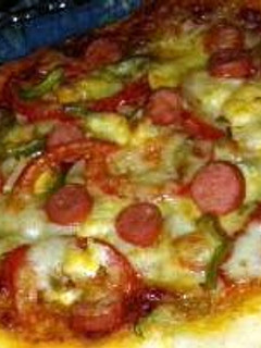 A picture of Sausage Pizza.
