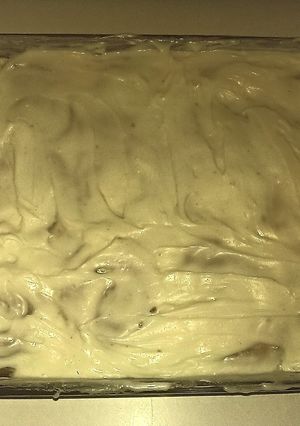A picture of Homemade cinnamon rolls w/ cream cheese frosting.