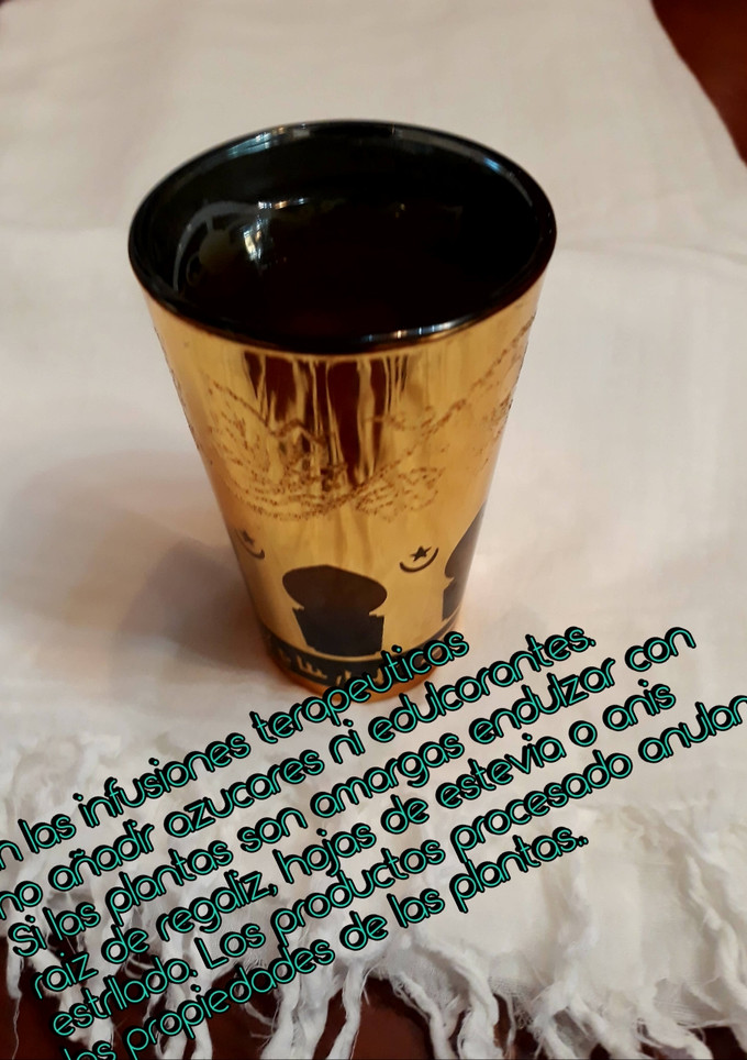 Una foto de Infusión de laurel, menta y semilla de aguacate