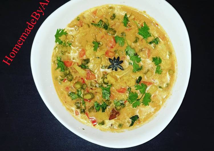 Recipe of Speedy Mixed Vegetables Gravy