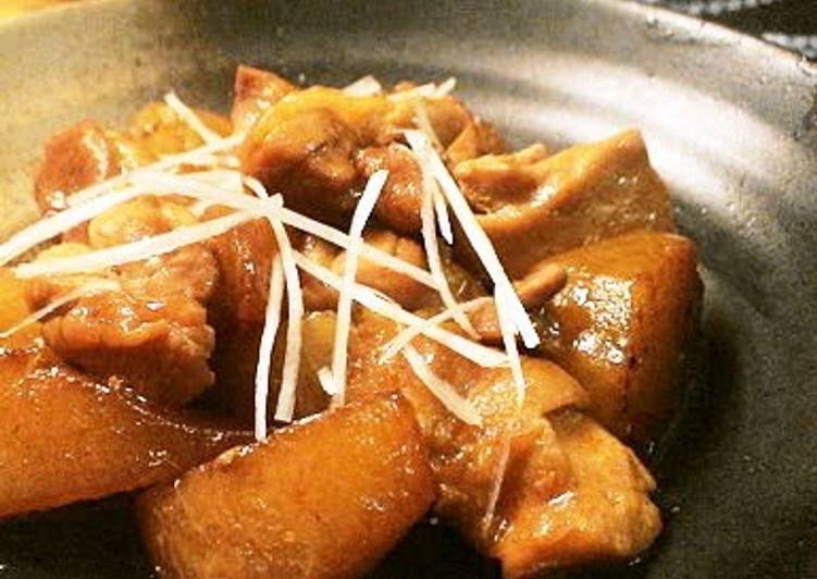 Chinese-style Sweet & Spicy Simmered Daikon Radish and Chicken