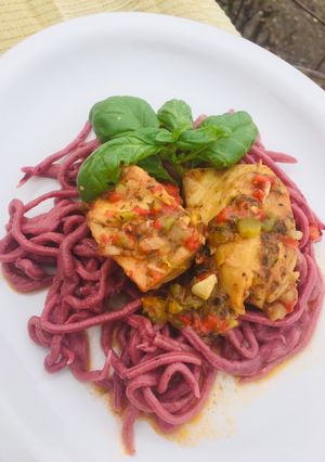Una foto de One pot pasta de remolacha